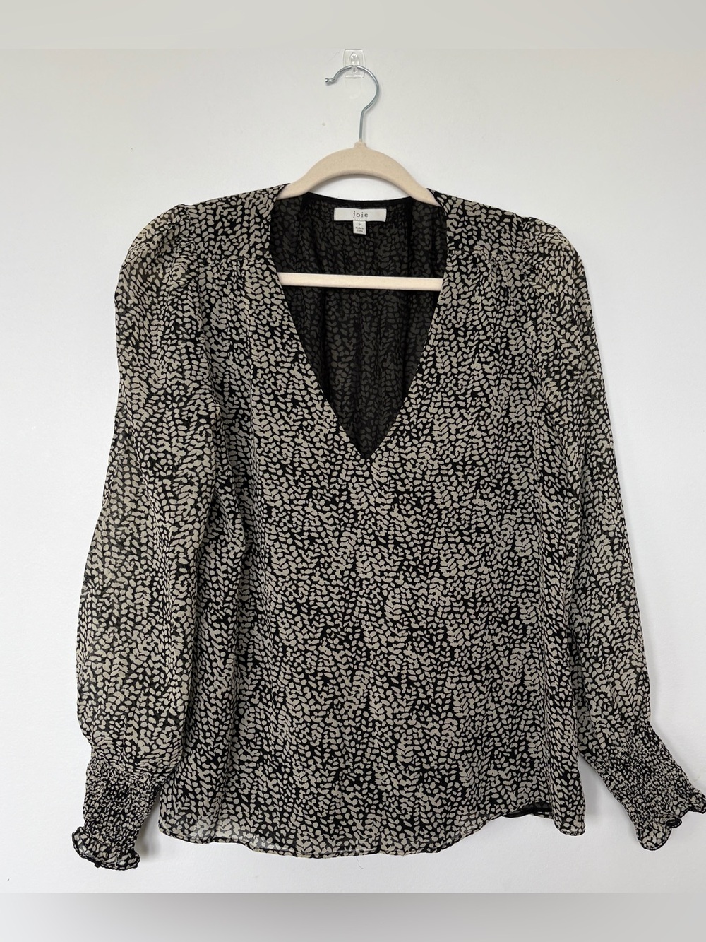 Joie Silk Black and Cream V-Neck Printed Long-Sleeve Blouse
